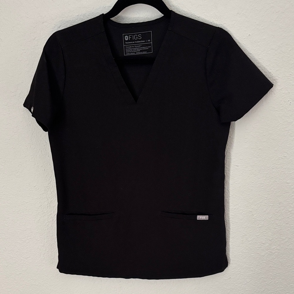 Figs Jet Black V-Neck Scrub Top